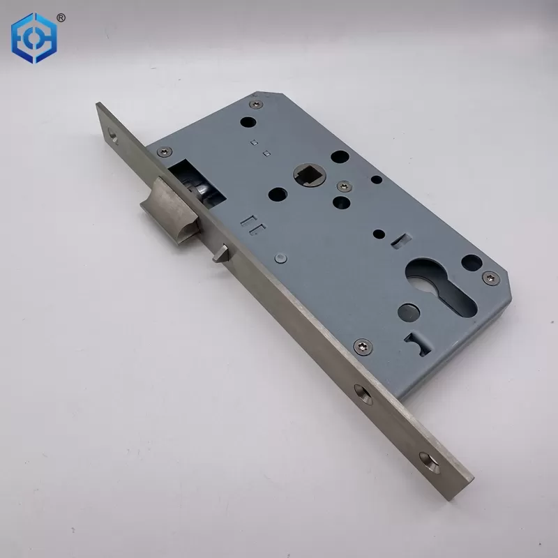 Escape lock body