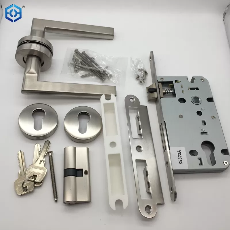 Modern Home Security Door Lock Set Online Wooden Lock Body and Stainless Steel Cylinders Door & Window Handles